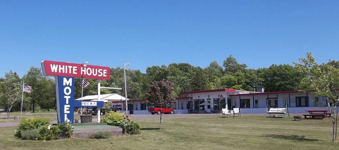 White House Lodging (White House Motel) - Web Listing (newer photo)